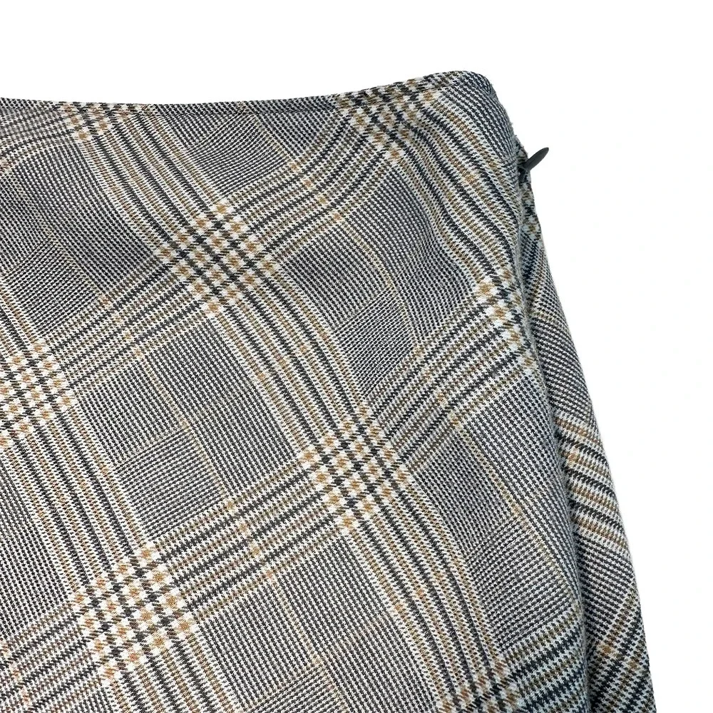 ABERCROMBIE & FITCH Y2K Plaid Mini Skirt • Medium • gray, tan, white - Picture 2 of 7